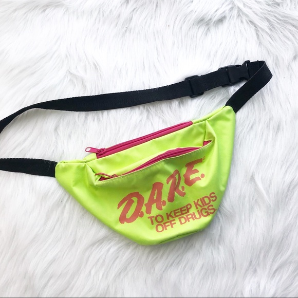 dare fanny pack